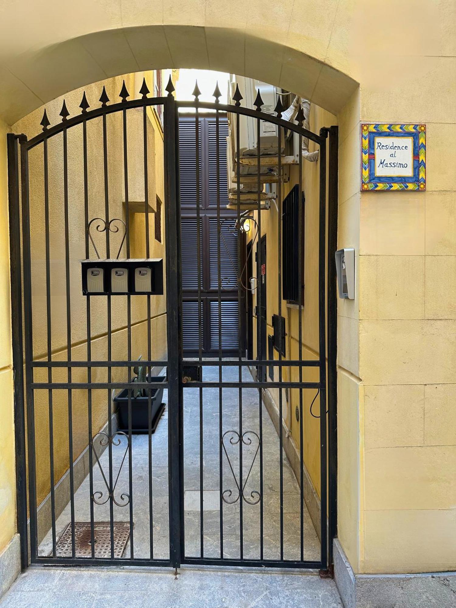 Appartamenti-Residence Al Massimo Palermo Eksteriør billede